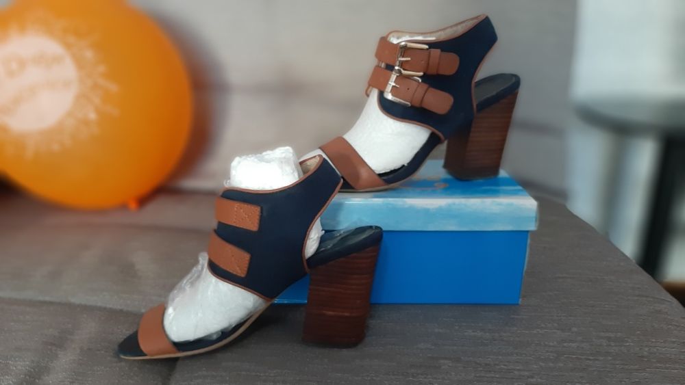 Обувь женская для модниц