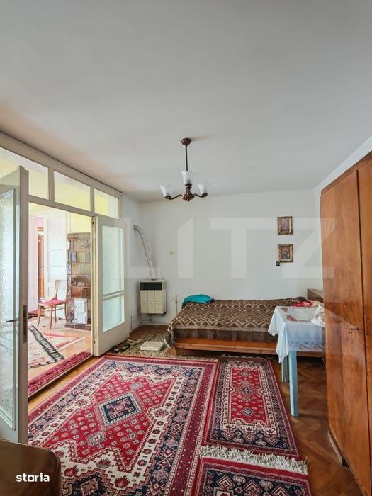 Casa de vazare, 175 mp, teren 6200 mp, exclusiviate, zona Centrala Tur