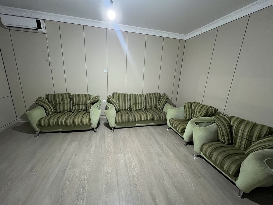 Продаю раскладной диван и кресло