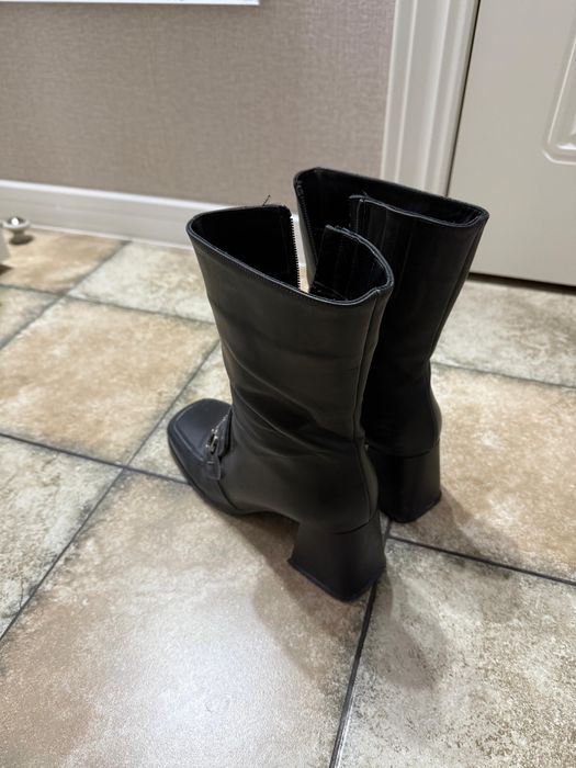 Продам осенние сапоги