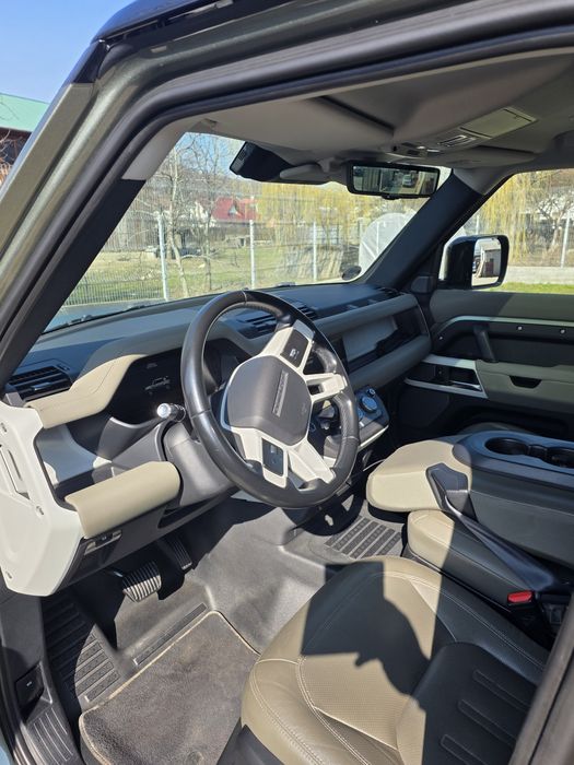 Predau leasing (sau vand) Land Rover Defender fabr. 2021,  impecabil