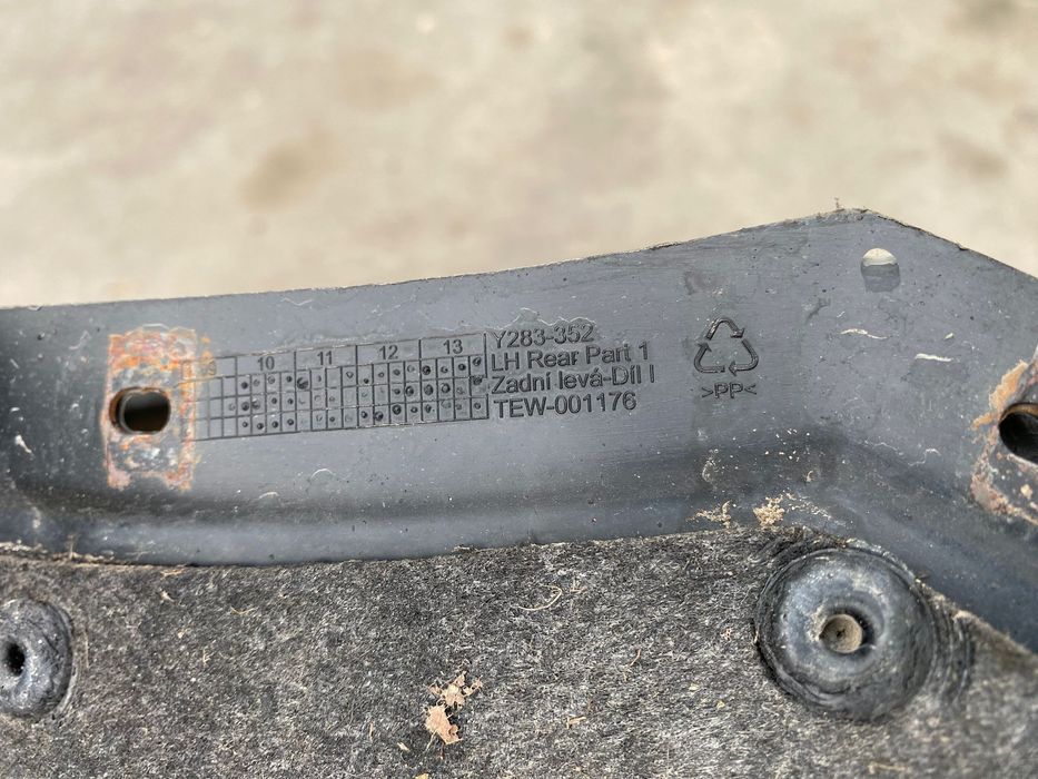 Carenaj stanga spate VOLVO S60 V60 2014+ 31333252