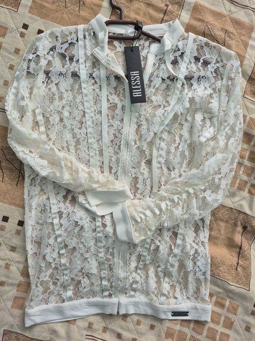 Дантелена блуза Alessa