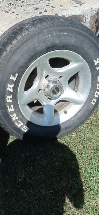 Vând roti Vitara samurai jimny