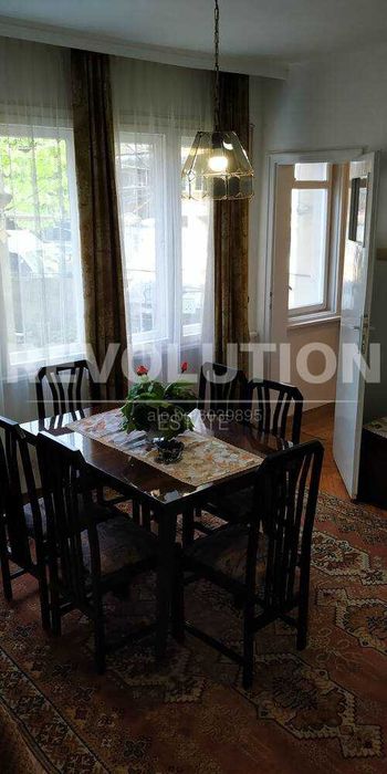 Дава се под наем Четиристаен апартамент в Варна, Център - 130 кв.м за 612 € - Снимка #5