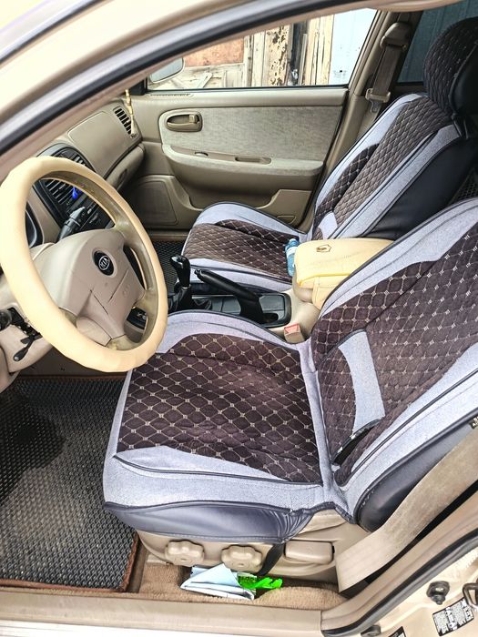 Продам машину KIA OPTIMA 2004 года.