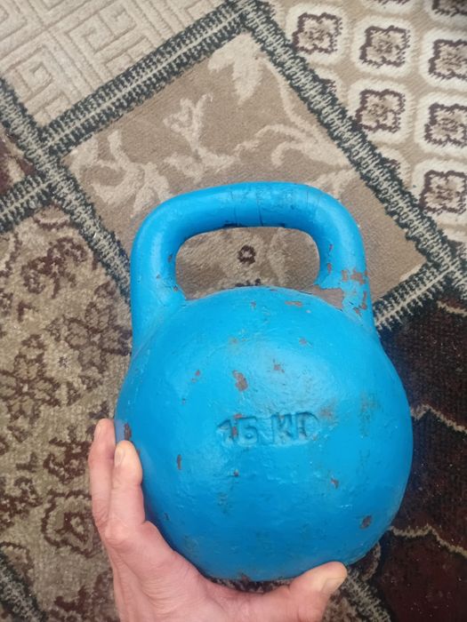 Здравствуйте  продам гирю.16кг