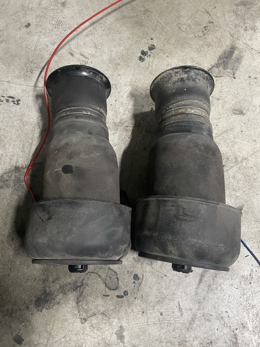 Perna aer suspensie stanga / dreapta spate BMW f15 f16 x5 x6