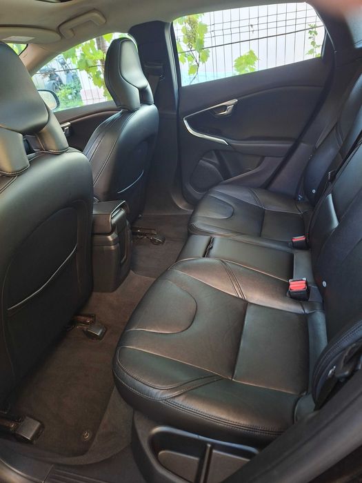 Volvo V40 2016 D2 Summum