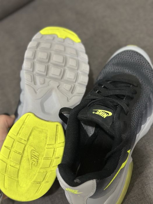 Маратонки Nike air max invigor 37,5 н.