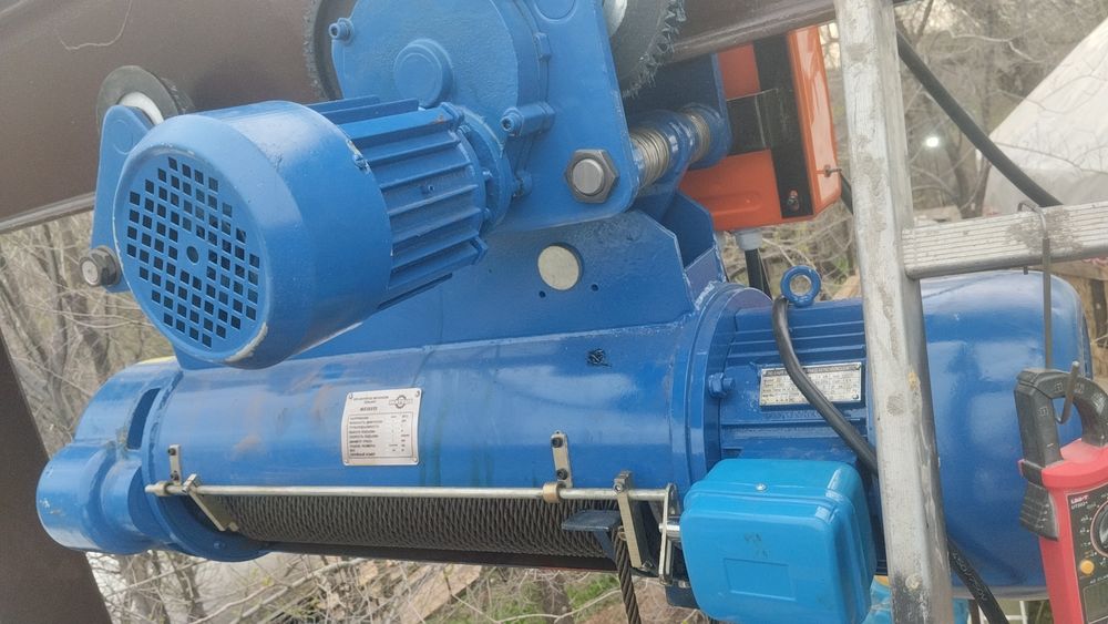 Услуги профессиональных электрика.