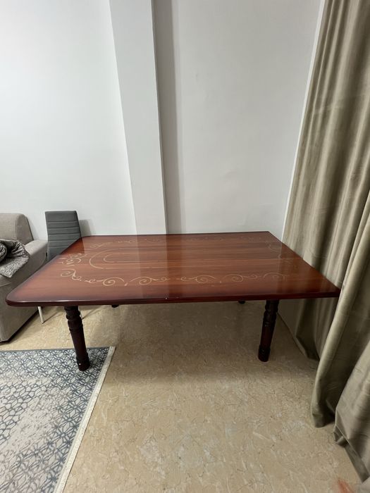 Продается 2 стола