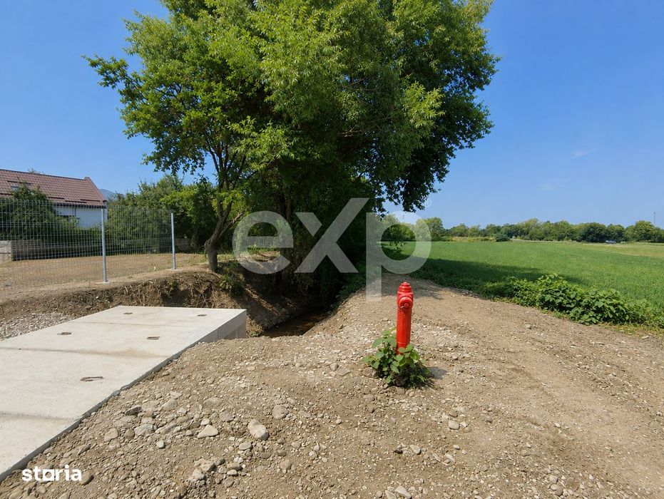 Teren 800 Mp Cu Construcție Incepută – Săcele, Str. Avram Iancu