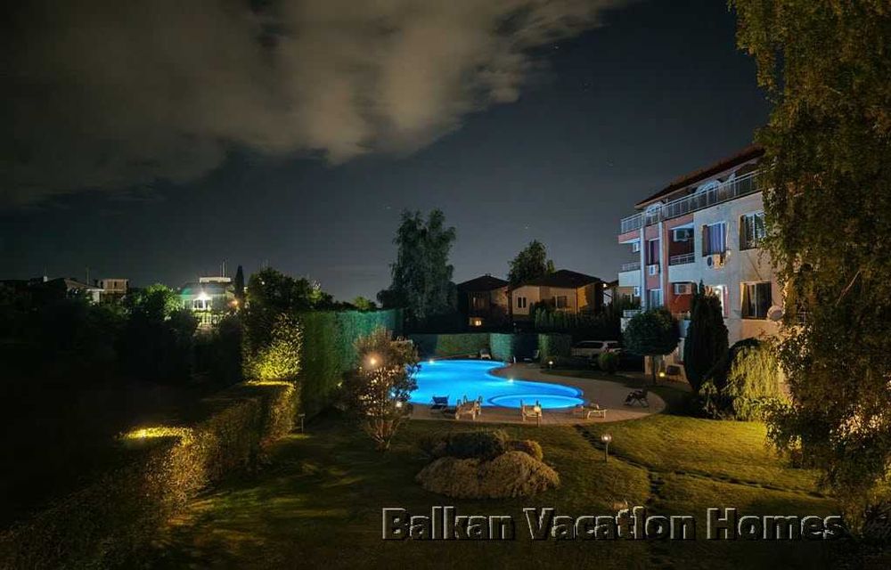 Продава се Двустаен апартамент в Варна, Галата - 66 кв.м за 1058 €/кв.м - Снимка #12