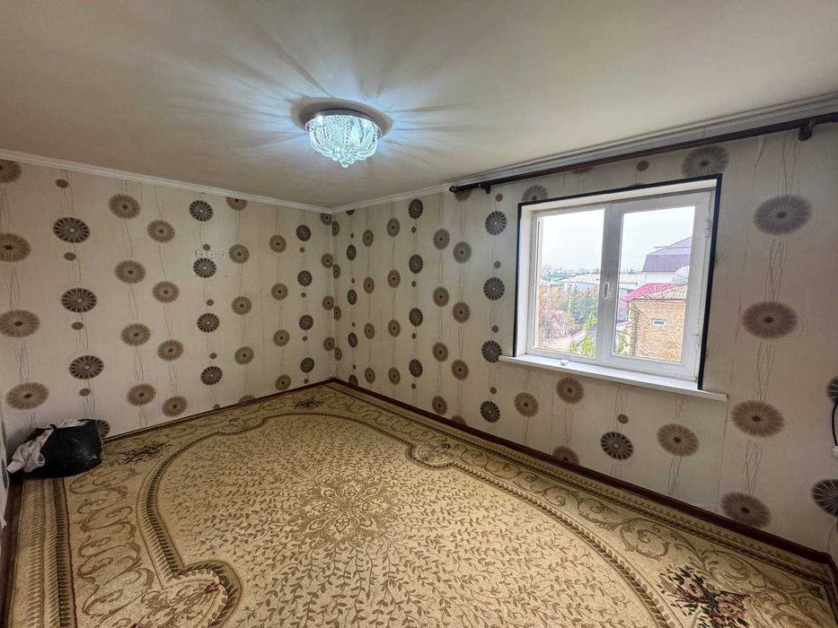 ПРОДАЁТСЯ 2х комнатная квартира в кирпичном доме в центре города