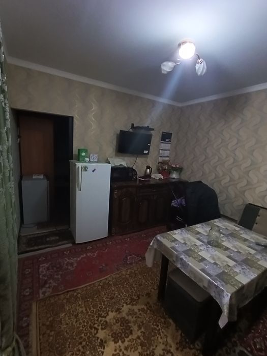 Уй сотилади 2 хона 3 хона килинган