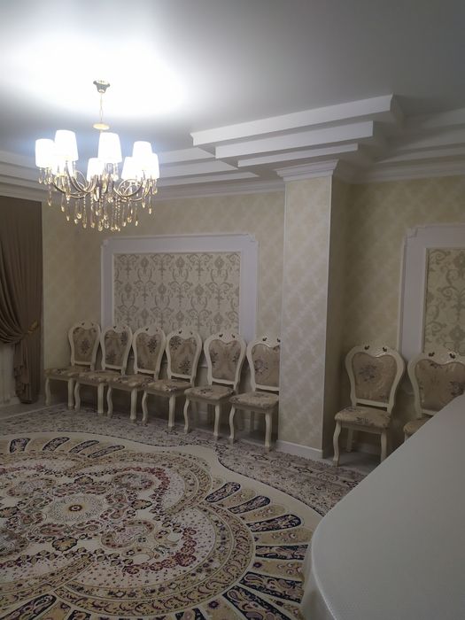 Набор стол и 12 стульев