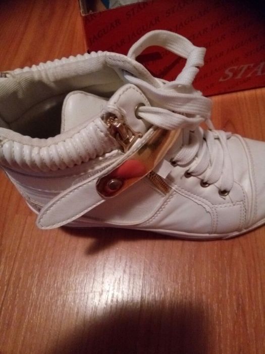 Adidasi damă mărimea 36