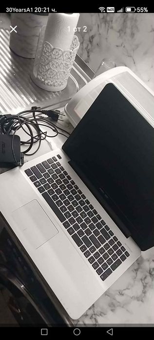 Продава се лаптоп асус