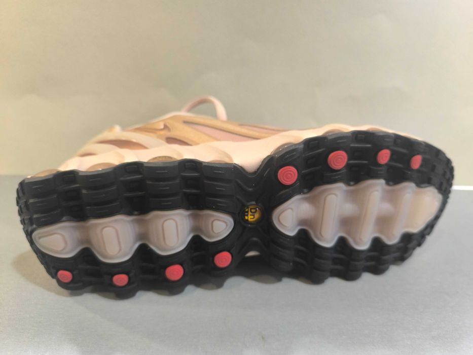 Nike Air Max Dn N38 и N40Маратонки с камери.Нови.Оригинал.