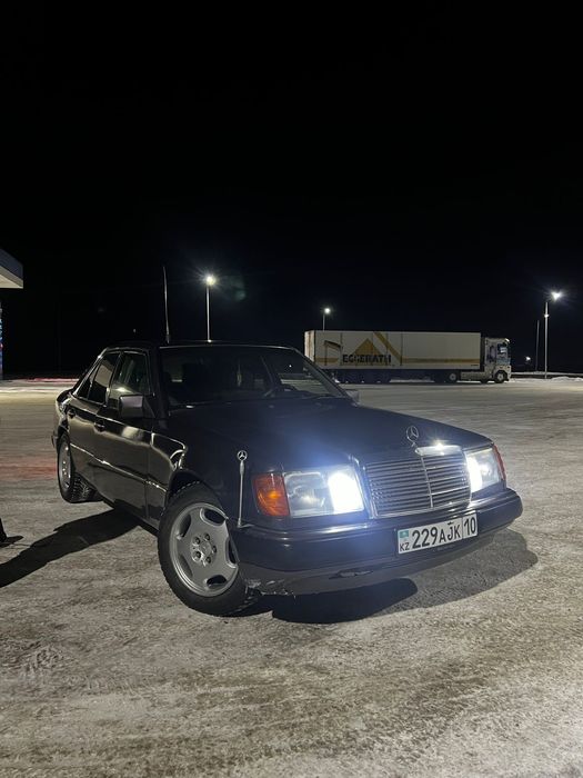 Продам мерса на полном ходу