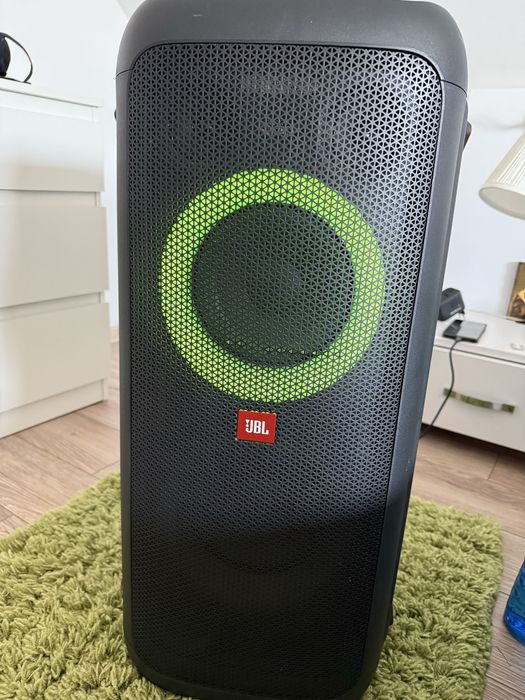 Jbl party box 200