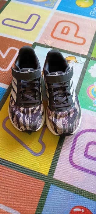 Детски маратонки adidas 31