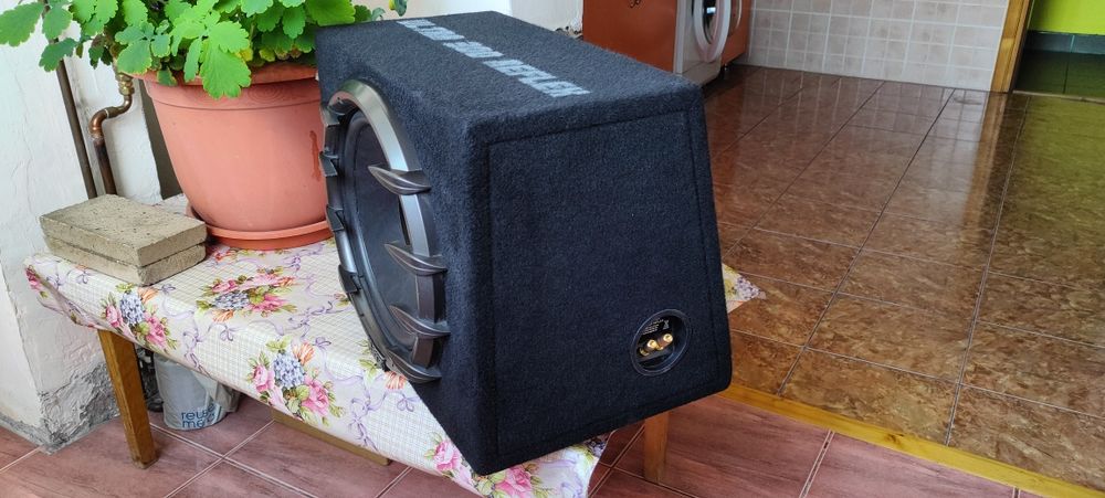 Subwoofer Magnat Ultra 300