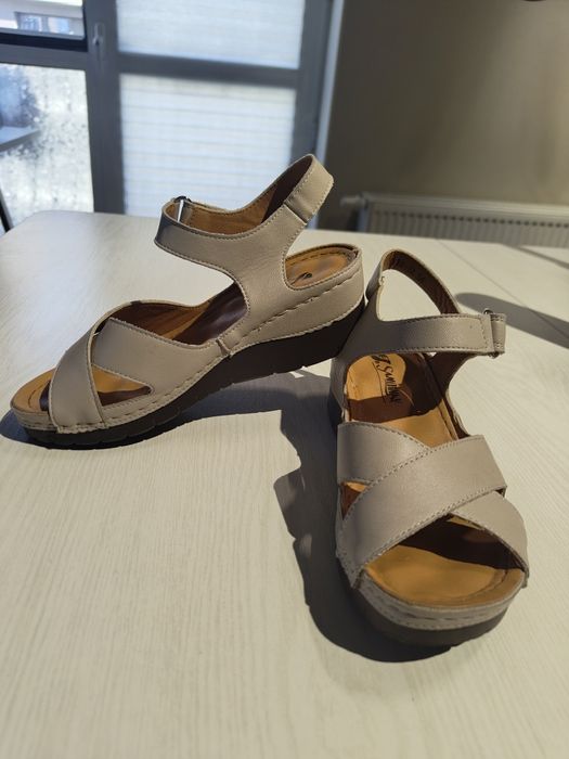 Босоножки SANDWAY беж, 34 размер.