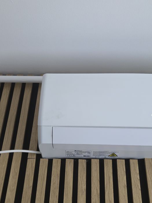 Vand aer conditionat Gree Inverter 12.000 BTU Wi-Fi R32