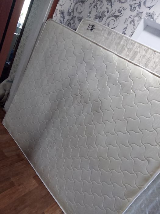 Продам большую кровать