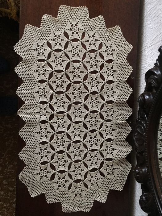 Карета, на една кука