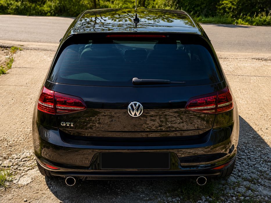 Golf 7 GTI 220 cai impecabila MANUAL