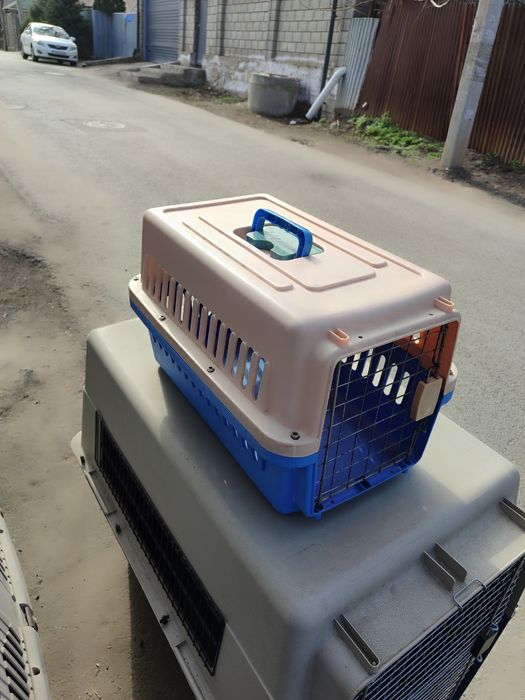 Переноски для животных продам.