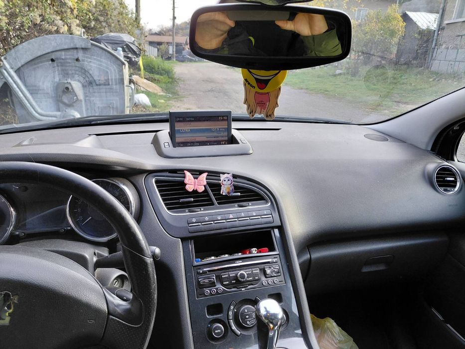 Продава се Peugeot 5008