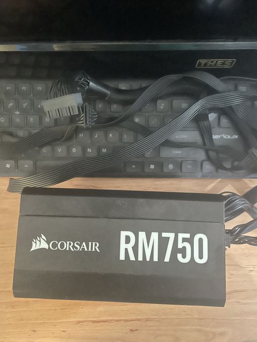 Sursă Corsair RM 750W