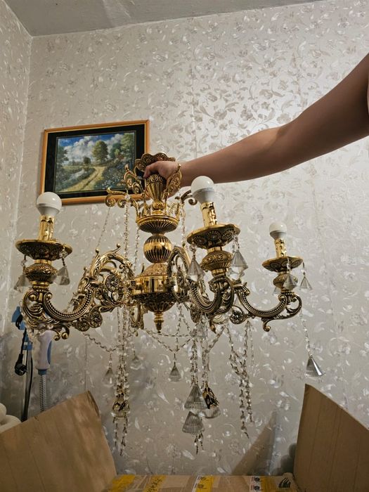 Люстра большая рожковая