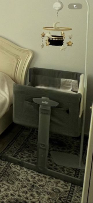 Продам манеж Joie