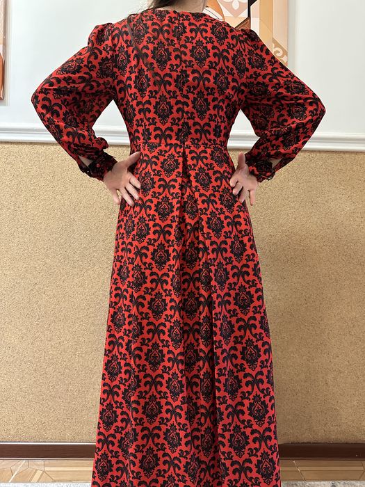 Продается весерние платья