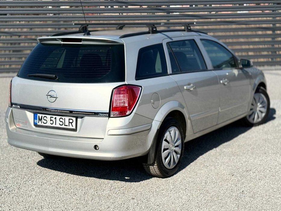 Opel Astra Station Wagon Sport – 1.6 Benzină – Doar 98.000 km