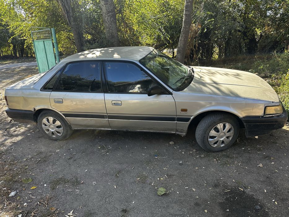 Мазда 626 на ходу