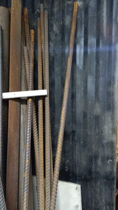 Продам металл (трубы, швеллер, уголок, арматура)