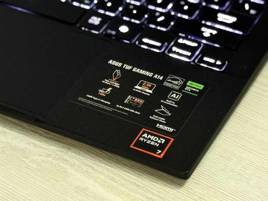 Asus Tuf Gaming A14 Ryzen 7-8845HS RTX-4050 16/512GB