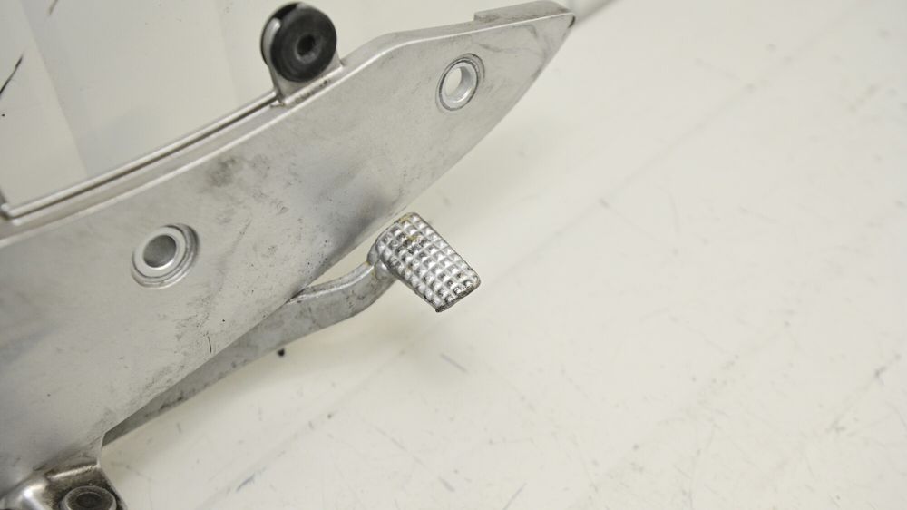 Suport Scarita Fata Dreapta Cu Pedala Frana Kawasaki ER6N ER-6N ER 6N