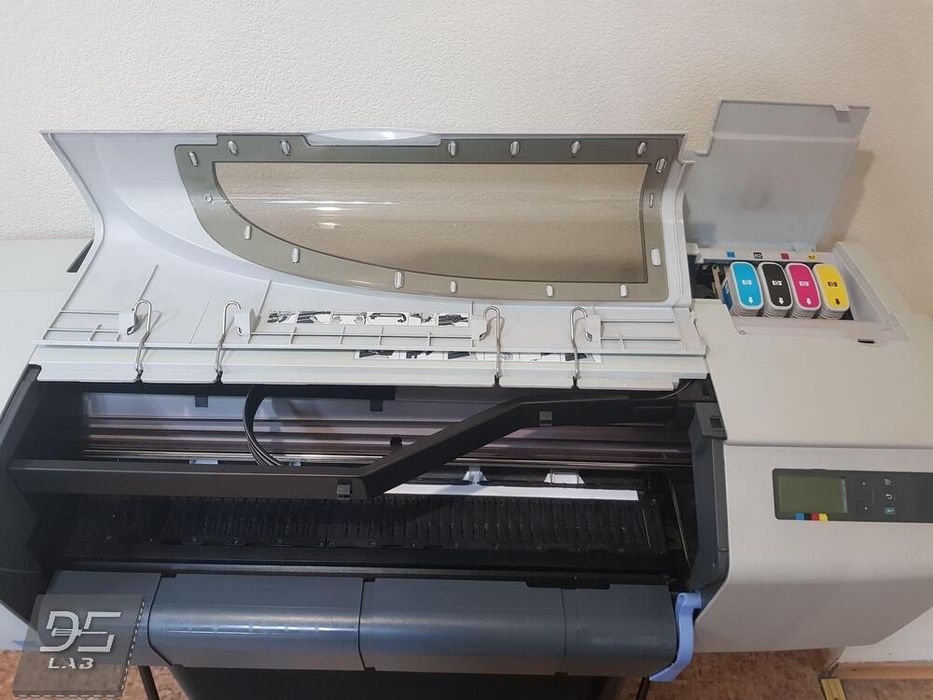 Струйный широкоформатный плоттер (24-inch) HP DesignJet 510