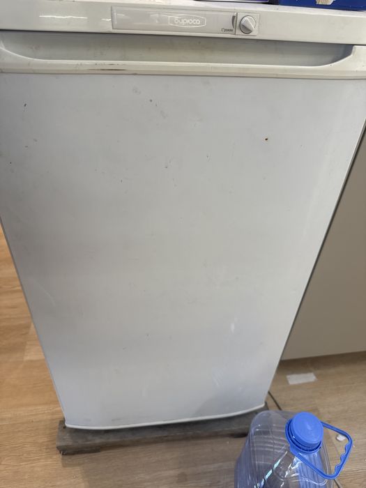 Холодилник бу маленкий