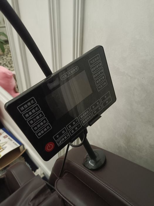 Массажная кресло AUX