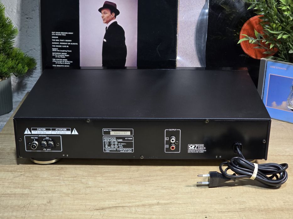 Radio tuner KENWOOD KT-7020, digital am-fm stereo Hi-Fi