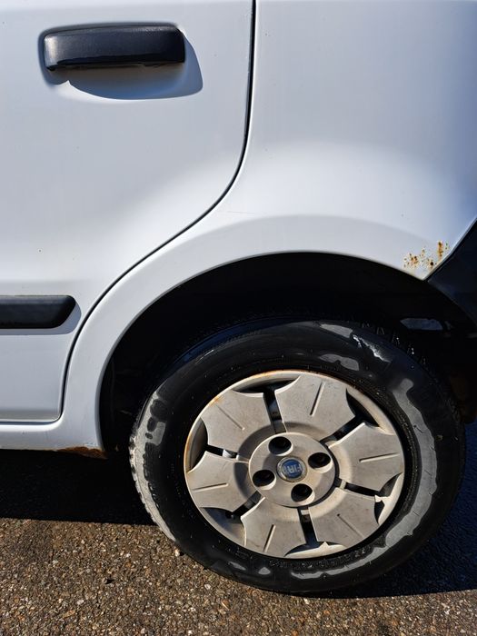 Fiat Panda 1.1 benzina, an fabricație 2005,geamuri electrice fata