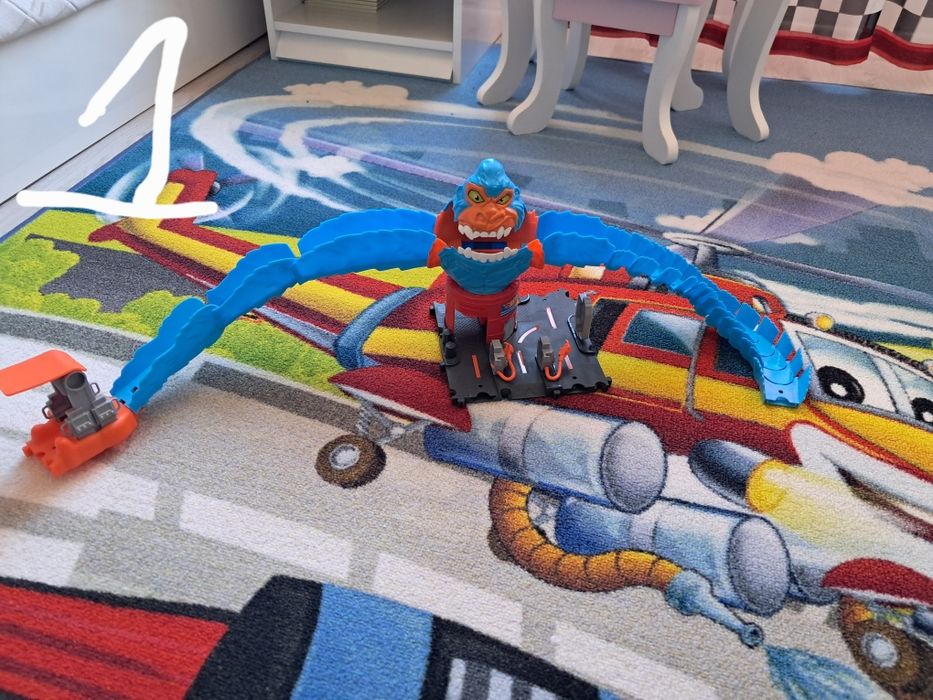 Hot Wheels писти